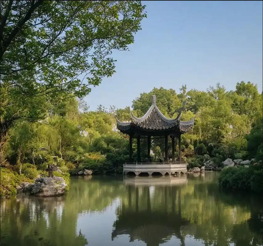 龙岩盼山餐饮有限公司